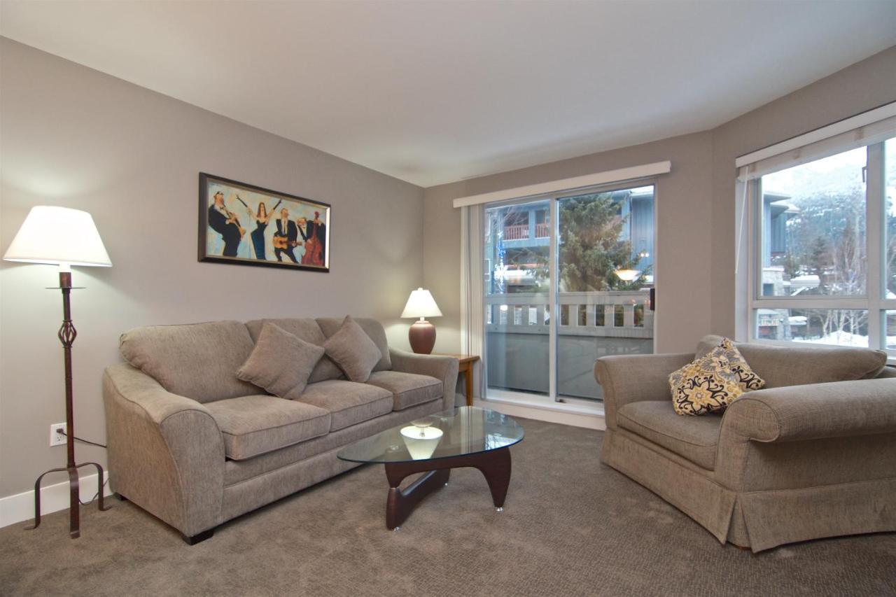 Whistler Blackcomb Vacation Rentals - Village North Rum bild