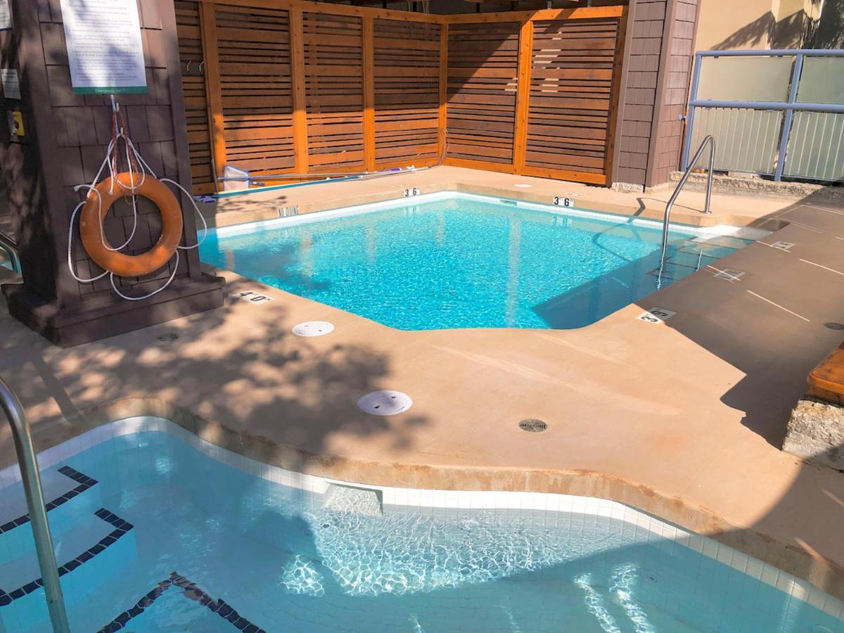 Whistler Blackcomb Vacation Rentals - Village North Exteriör bild