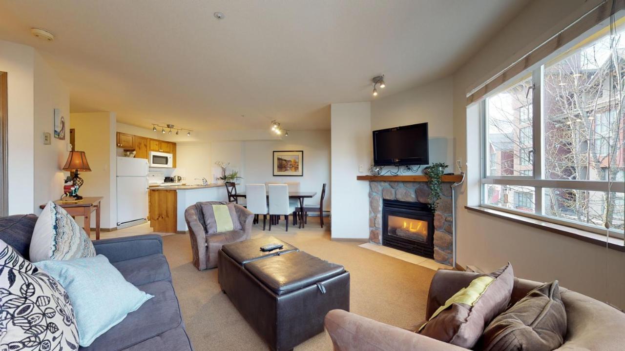 Whistler Blackcomb Vacation Rentals - Village North Exteriör bild